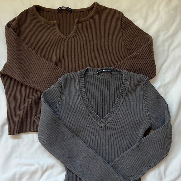 Brandy Melville Sweater Bundle - Picture 1 of 7
